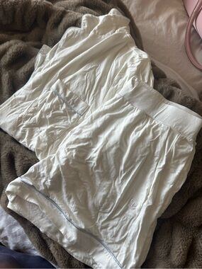 Cozy Earth Women’s White Cotton Sleep Shorts - Soft Lounge Pajama Bottoms